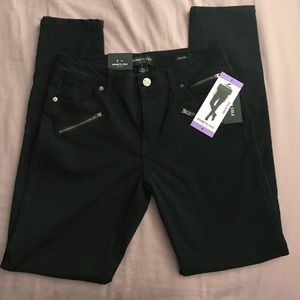 NWT Kenneth Cole Black Jess Skinny Pants